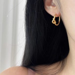French metal knotted round earrings high-end niche design retro plain ring earrings earrings for women