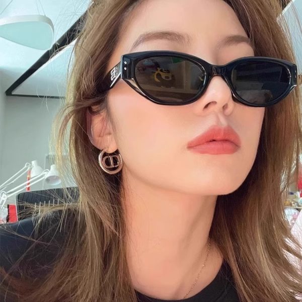 Retro Cat Eye Sunglasses Women's Premium 2025gm New Jennie Narrow Frame Sunscreen UV Sunglasses - Image 4