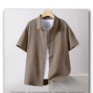 2025 new short-sleeved shirts, men's summer lapel shirts, solid color casual tops, loose and versatile base shirts, trends