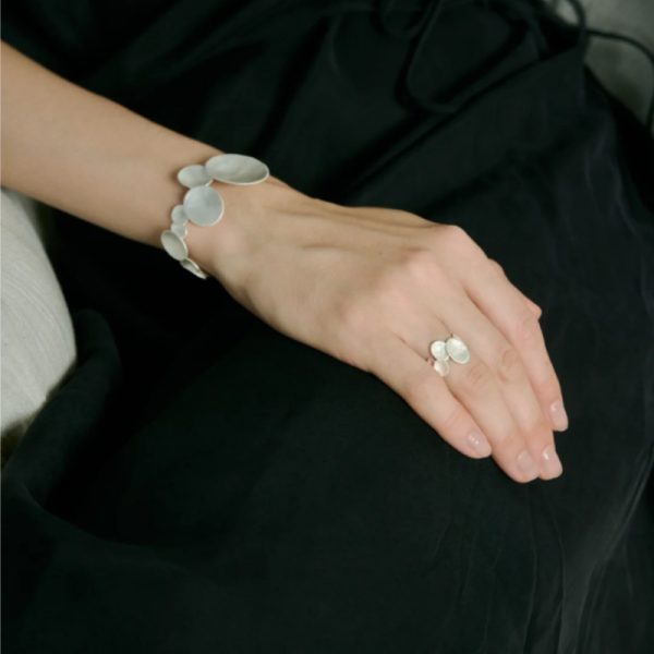 Autumn and winter irregular burnt silver bracelet women's new Chinese light luxury niche design high-end open hand ornament ring set - Image 2
