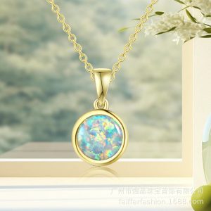 925 Opal Opal Pendant Necklace Small Chain Round Charm Necklace is suitable for ladies wedding party
