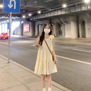 Milk sweet sleeveless halterneck dress women's summer 2023 new small man fungus thin A-line princess dress