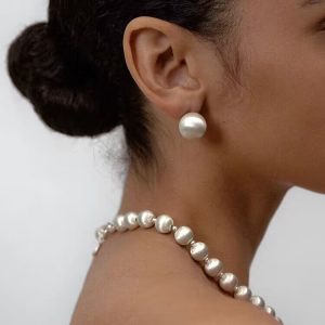 New fashion heavy industry silver brushed stud earrings women's light luxury retro niche design high-end spring and autumn ball necklace