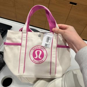 lulu Daily Mini Multi Pocket Mini Tote 6.5L Lunch Box Bag Cute Casual Handbag Lady