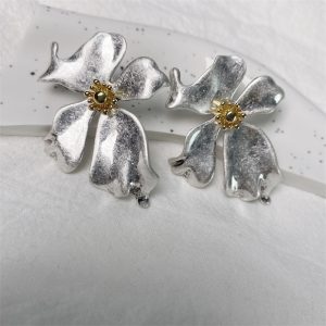 CE family niche European and American vintage French flower large earrings metal aged texture Hong Kong style earrings s925 silver stud earrings