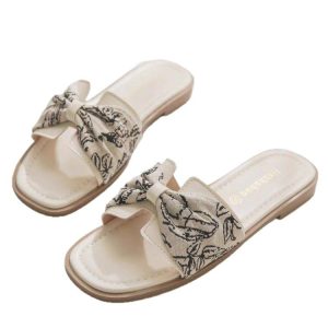 Pigskin version ~ beautiful flat sole with skirt French sandals women's 2024 new summer outer Y wear fashion for going out