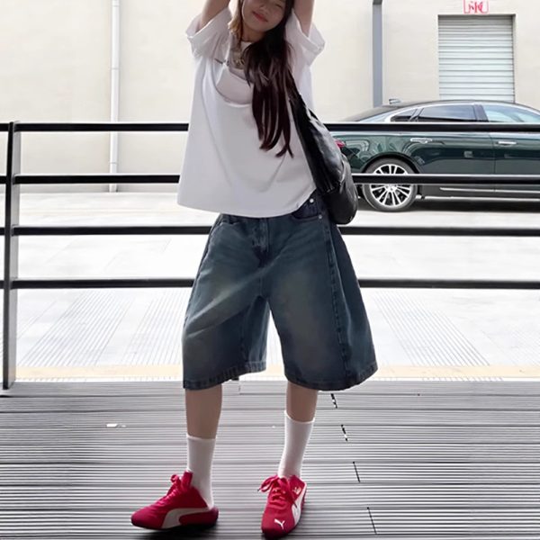 Retro wide-legged scimitar denim cropped shorts women's summer new high-waisted loose slim straight-leg six-point pants