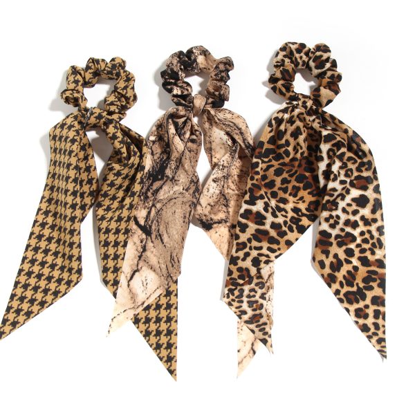 Leopard print triangle scarf, leopard print streamer, hair tie, new trendy European and American hair tie hair rope, female niche, simple temperament, atmospheric - Image 3