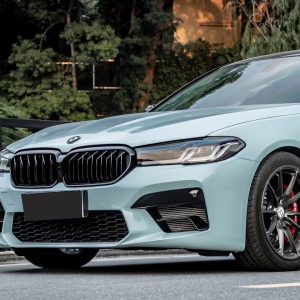 It is suitable for BMW F10F18 modification 21 G30 M5 large surround headlights and taillights F10 old and new kit