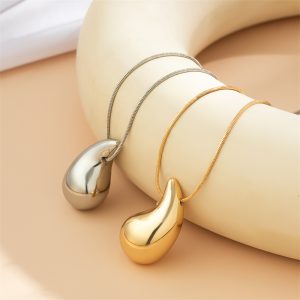 Simple European and American feng shui drop necklace feminine simple and versatile niche design clavicle chain 2023 new style