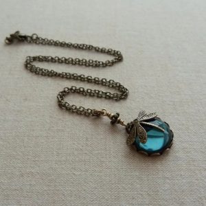 Creative Vintage Dragonfly Green Crystal Pendant Necklace for Women Personality Fashion Party Bohemian Jewelry