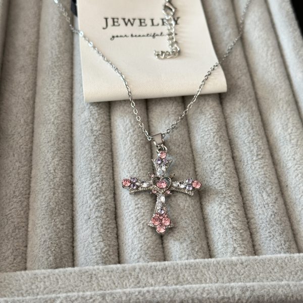 Sweet cool wind hot girl cross necklace women's heavy industry set with diamonds gothic European American style y2k necklace design collarbone chain - Image 3