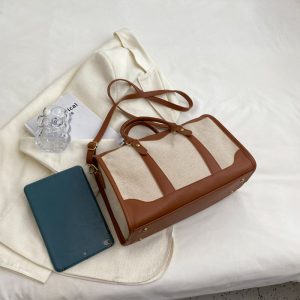 Foreign trade short trip bag large capacity tide shoulder bag 2024 new commuting fashion hand-worn crossbody bag