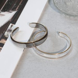 Japanese ins new cross-border design summer cool temperament transparent resin opening bracelet bracelet for women