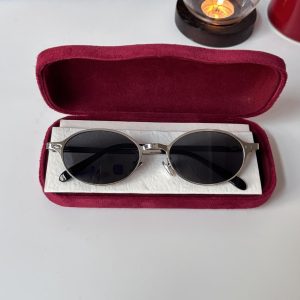 European and American small frame oval sunglasses female trendy Internet celebrity same small face UV protection American retro sunglasses ins