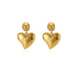 Guli Nazha has the same texture love earrings, French art retro handmade frosted love peach heart stud earrings