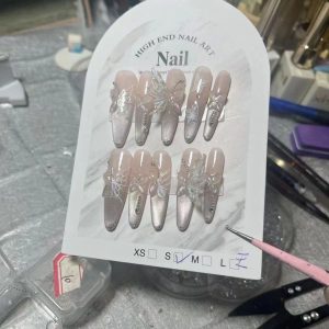 Handmade nail art wears nail ice dew morning butterfly cat's eye butterfly wears nail patches, advanced whitening and detachable