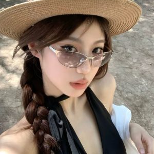 Cross-border new European and American style personalized cat eye sunglasses, futuristic hot girl technology glasses, old money style sunglasses