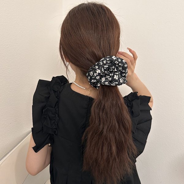 Full of tone! Delicate and elegant, floral large intestine hoop, hair ring, hair ornament, simple and versatile print, headband, headband, headband - Image 2