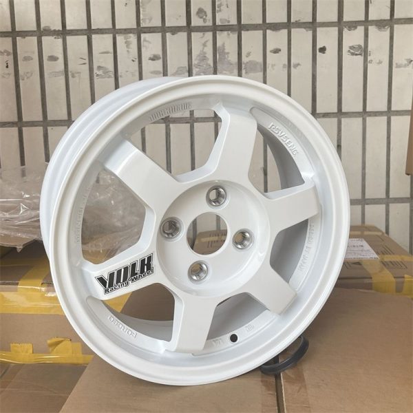 Applicable to 15 16 17 18 inch ET37 wide-edge modified wheels Odyssey Kaiyue Camry Ruifeng Fan Yishen
