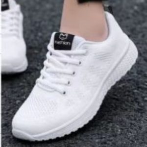 Cross-border new hot sale lightweight fly knit mesh sneakers jogging shoes casual running women's shoes amazon wish