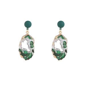 Retro high-end emerald irregular earrings women's 2023 niche design earrings Internet celebrity versatile earrings