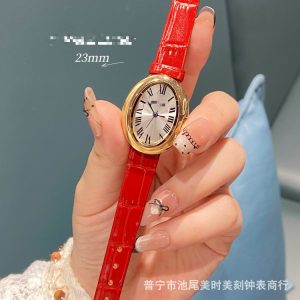 Sending wine barrel watches, women's bathtubs, oval vik, Douyin hits, 18K small gold watches, waterproof quartz watches, and vintage watches