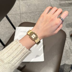 Love Pisno IBSO Spring New Gold Small Square Watch Light Luxury Niche Fashion Simple Women's Watch Steel Strap