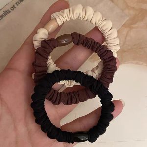 The Korean version has a simple texture, ice silk mask, three-dimensional rubber square, large intestine hair ring, high elasticity, thick hair rope headwear