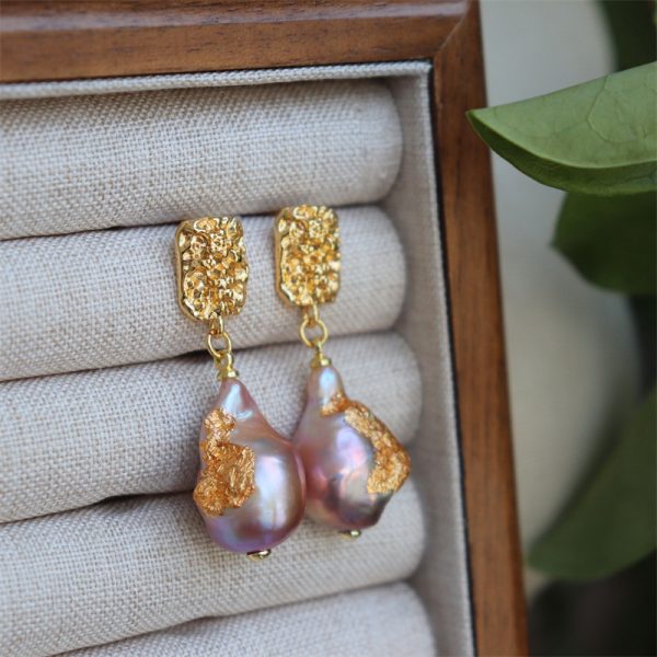 Design new French vintage earrings natural aurora purple large baroque freshwater pearls