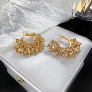 European-style retro love tassel earrings, niche design, high-end temperament, women's metal style earrings, electroplating 18K real gold