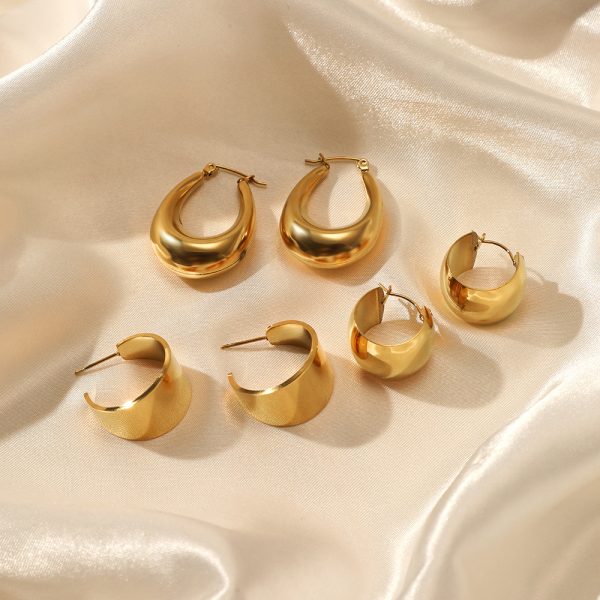 French Light Luxury Geometric Shape Stainless Steel Earrings Women's Personality Simple Sense of Luxury 14K Gold Plated Titanium Steel Earrings - Image 2