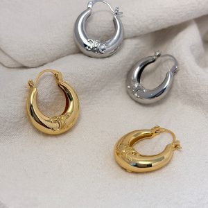 French light luxury retro high-end earrings European and American niche earrings gold metal glossy circle earrings earrings women