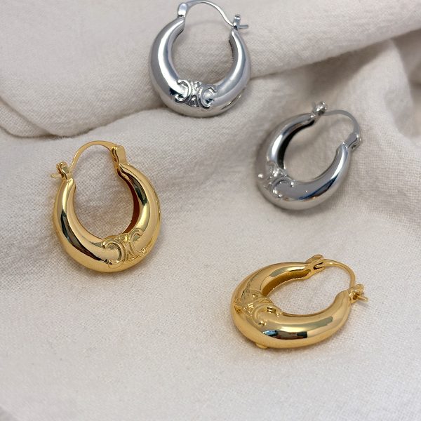 French light luxury retro high-end earrings European and American niche earrings gold metal glossy circle earrings earrings women - Image 2
