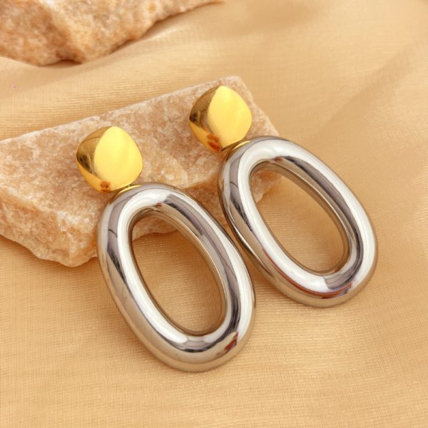 YS Design! European and American exaggerated style retro water drop contrast earrings stainless steel gold and silver color blocking high-end earrings women - Image 3