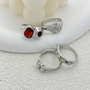 European and American niche design multi-color retro fashion ring color resin temperament ring women's ring set of four pieces