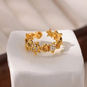 European and American 18K gold stainless steel fashion lip flower ring, women's niche light luxury, high-end sense does not fade open