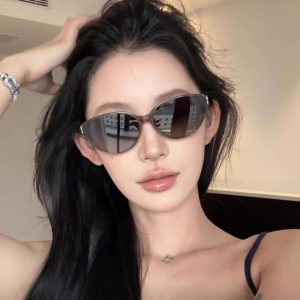 Retro cat-eye sunglasses women's high-end sense is suitable for square face sunscreen glasses seaside anti-UV men's sunglasses