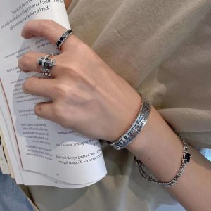 Vintage graffiti high-end sense bracelet light luxury retro exquisite cold style graffiti jewelry vintage versatile hip hop bracelet