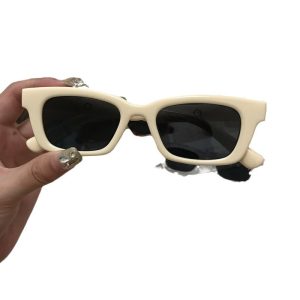 Jennie's same sunglasses women's 2022 new sunglasses European and American retro small frame Korean version of fashionable cat's eye