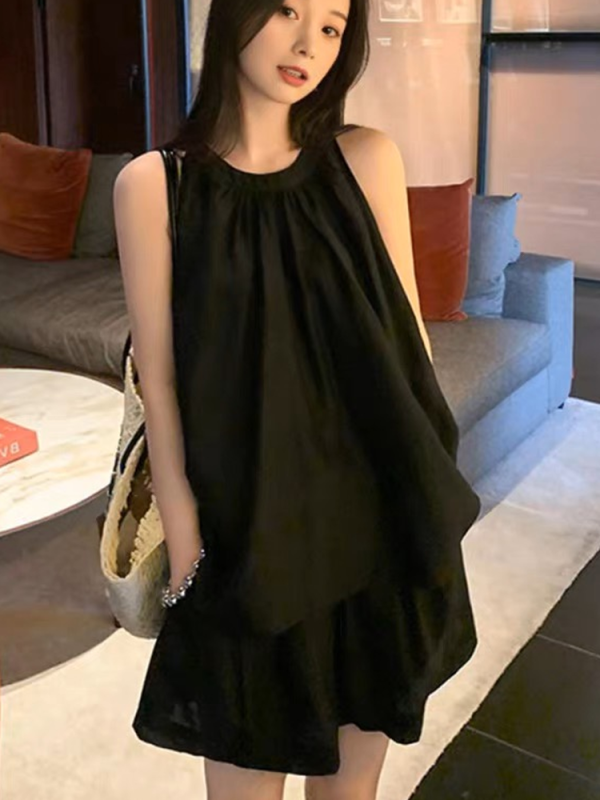 Cotton and linen mountain style sports suit women's summer lazy style sleeveless halterneck top fashion wide-leg shorts two-piece set - Image 2