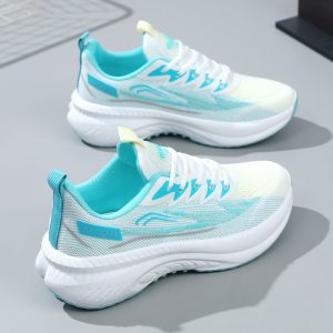 Autumn new fly knitting sneakers thick soles fashionable breathable lightweight women's shoes outdoor casual trendy shoes women's cross-border wholesale