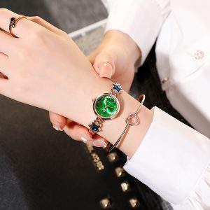 Female Douyin live broadcast explosive exquisite diamond-cut face small bracelet trend IBSO shell face pearl watch
