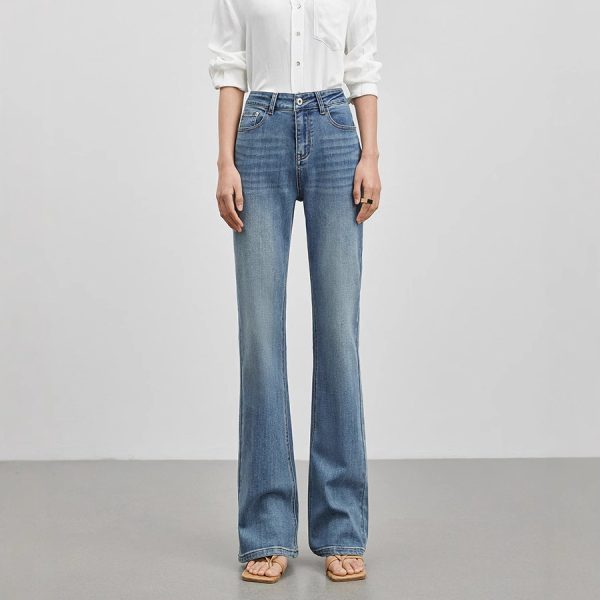 2025 spring and summer new jeans women's high-end design, high-waisted, thin, versatile, simple and light luxury, quality flared pants - Image 5