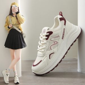 Lightweight daily women's shoes, daddy shoes, women's platform sports white shoes, 2025 spring and autumn new versatile casual board shoes