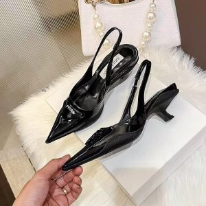 Cat heel toe sandals women's 2024 summer new pointed toe temperament fairy style single shoes low heel triangle mark French sandals