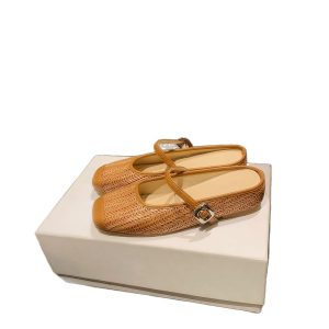 The leather version of the grape mother is the same style with a height increase of 5cm ~ vacation style straw weaving square head cool slippers for female lazy people versatile commuting semi-drags