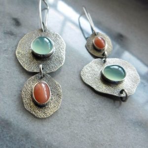 Rong Yu Bohemian mint chalcedony and faux coral earrings Creative asymmetrical vintage Thai silver earrings