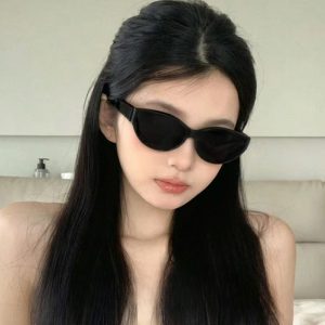 Korean jennie hot girl cat eye sunglasses women's 2025 new retro sunglasses UV protection European and American trendy cool