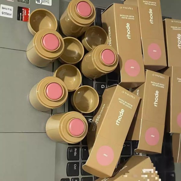Rhode Haileyskin New Blush Stick Piggy Freckle Lip & Cheek Blush Balm - Image 2